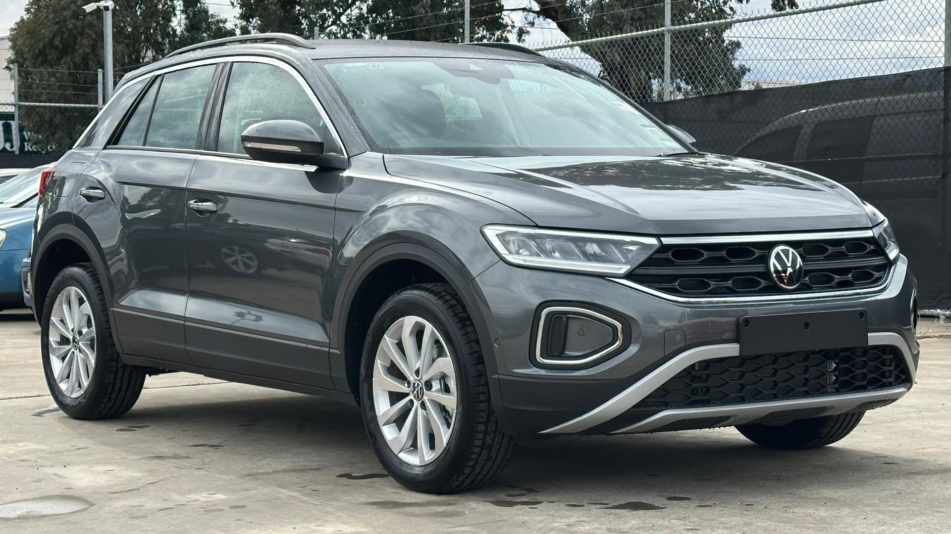 Volkswagen T-roc image 2