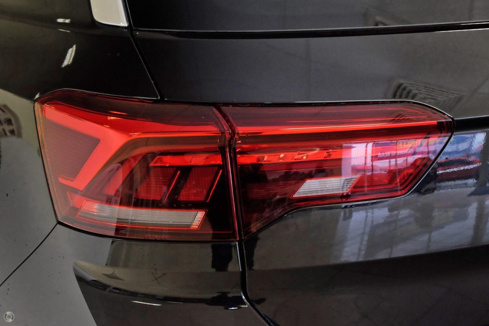 Volkswagen T-roc image 3