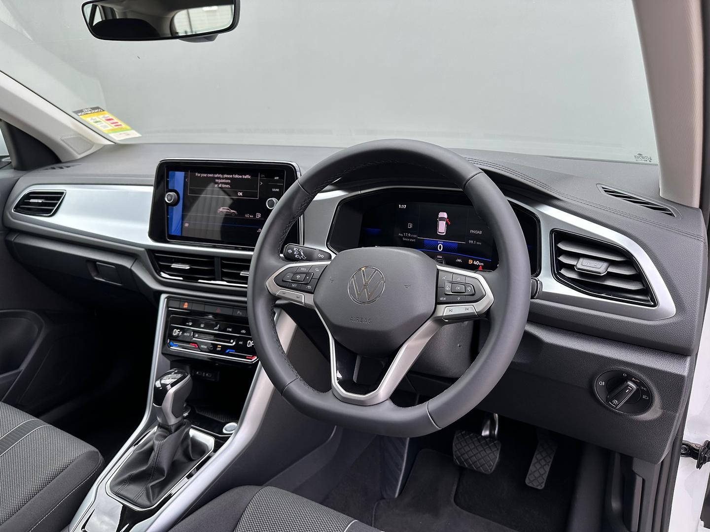 Volkswagen T-roc image 4