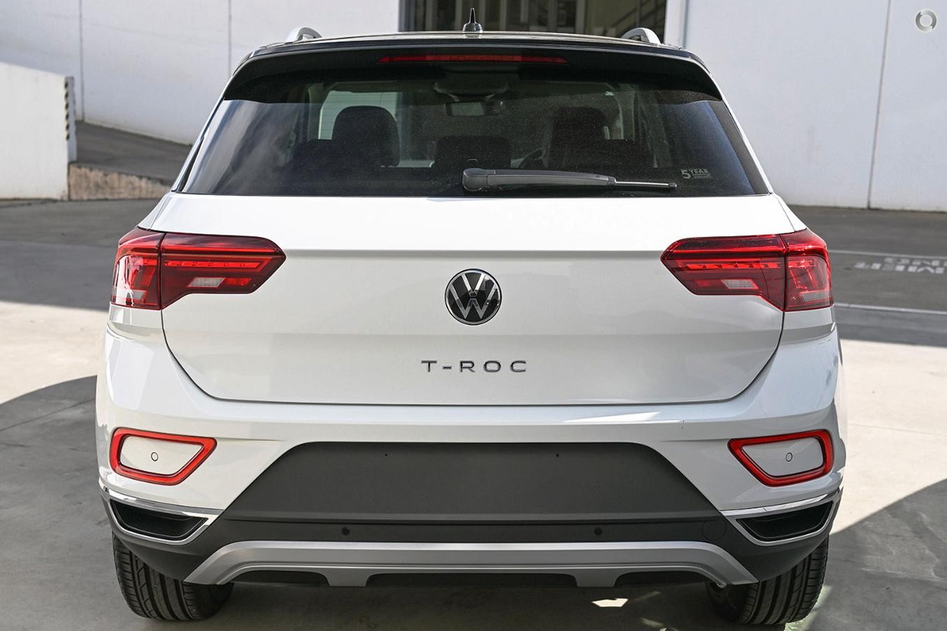 Volkswagen T-roc image 3