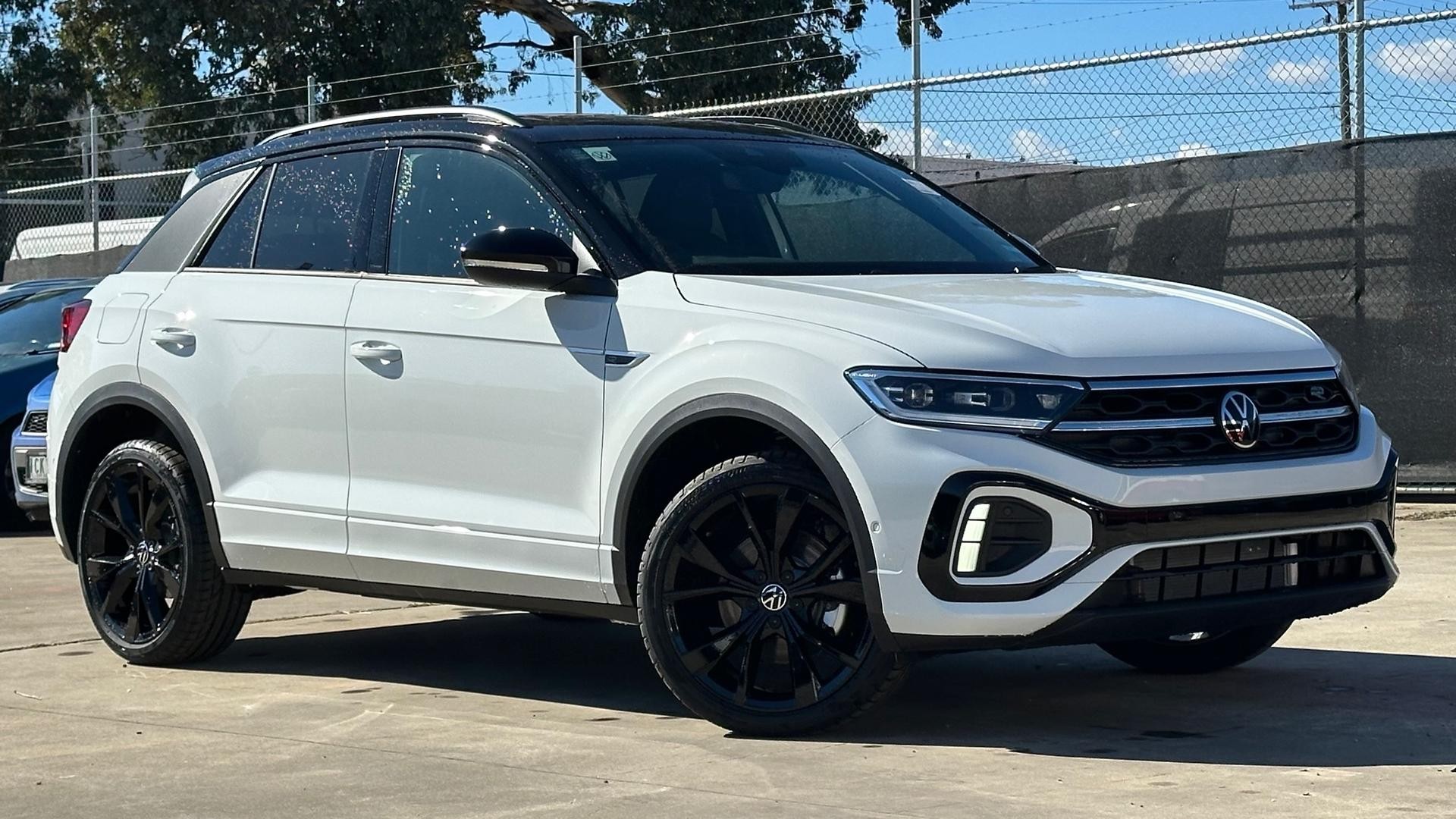 Volkswagen T-roc image 1