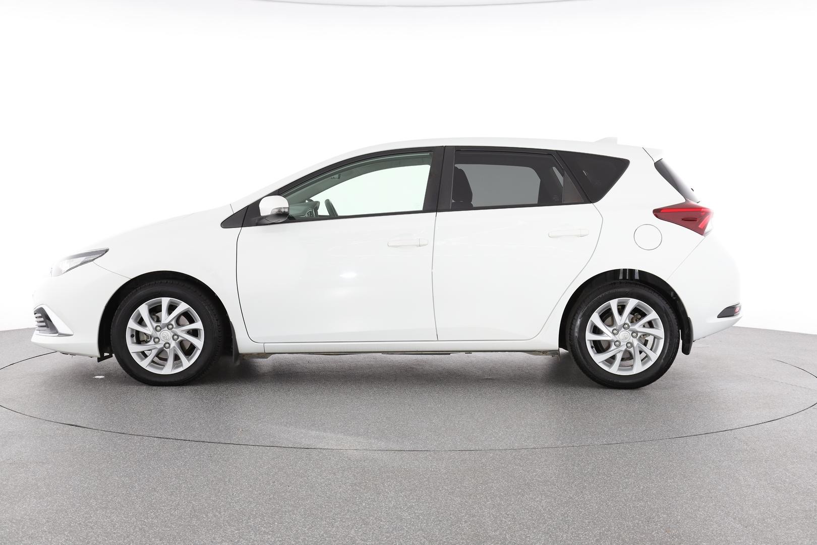 Toyota Corolla image 3