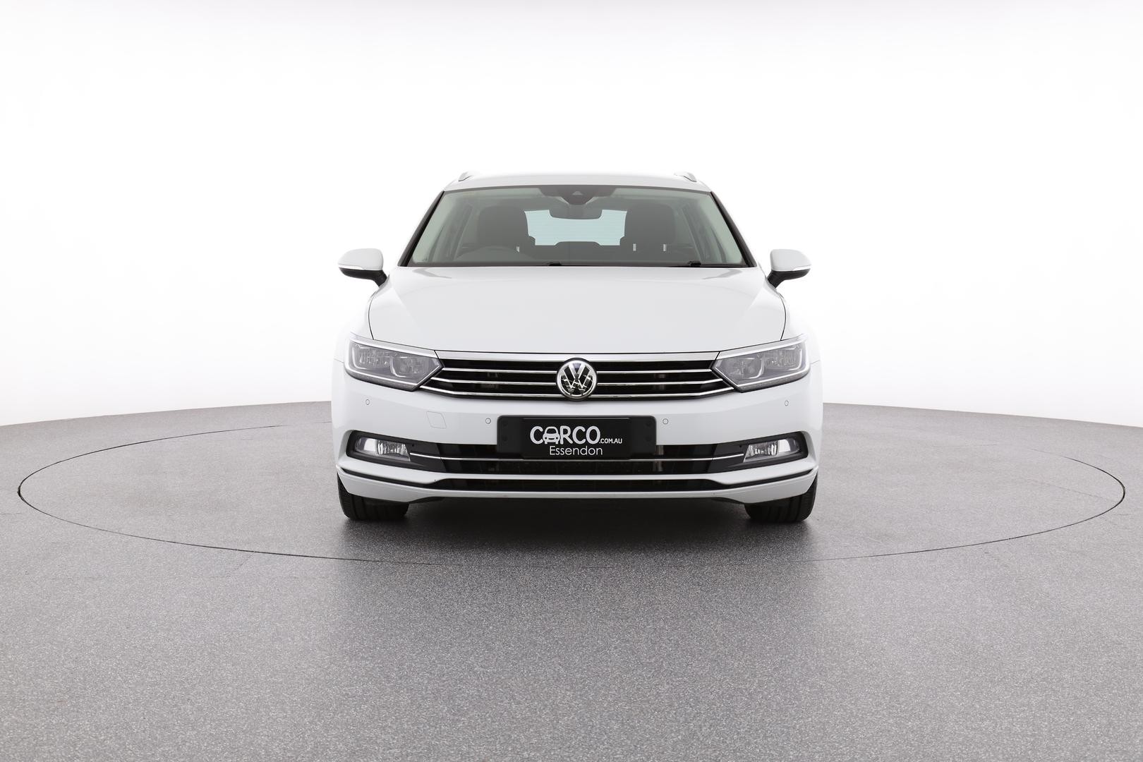 Volkswagen Passat image 2