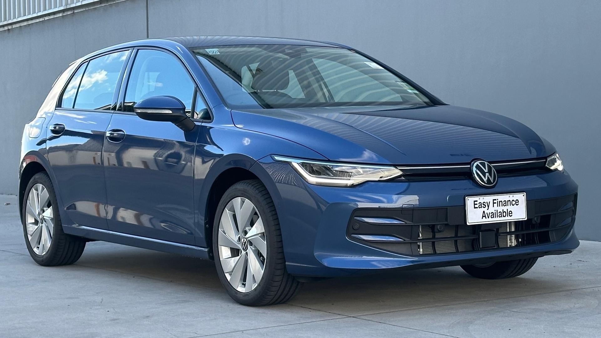 Volkswagen Golf image 2