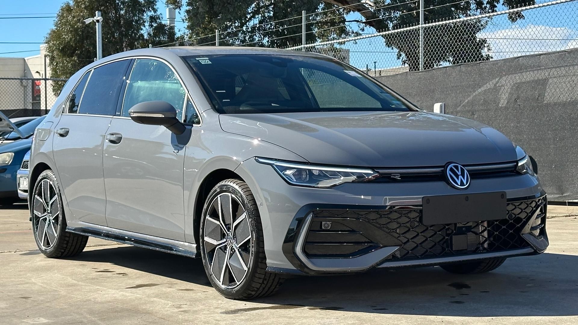 Volkswagen Golf image 2