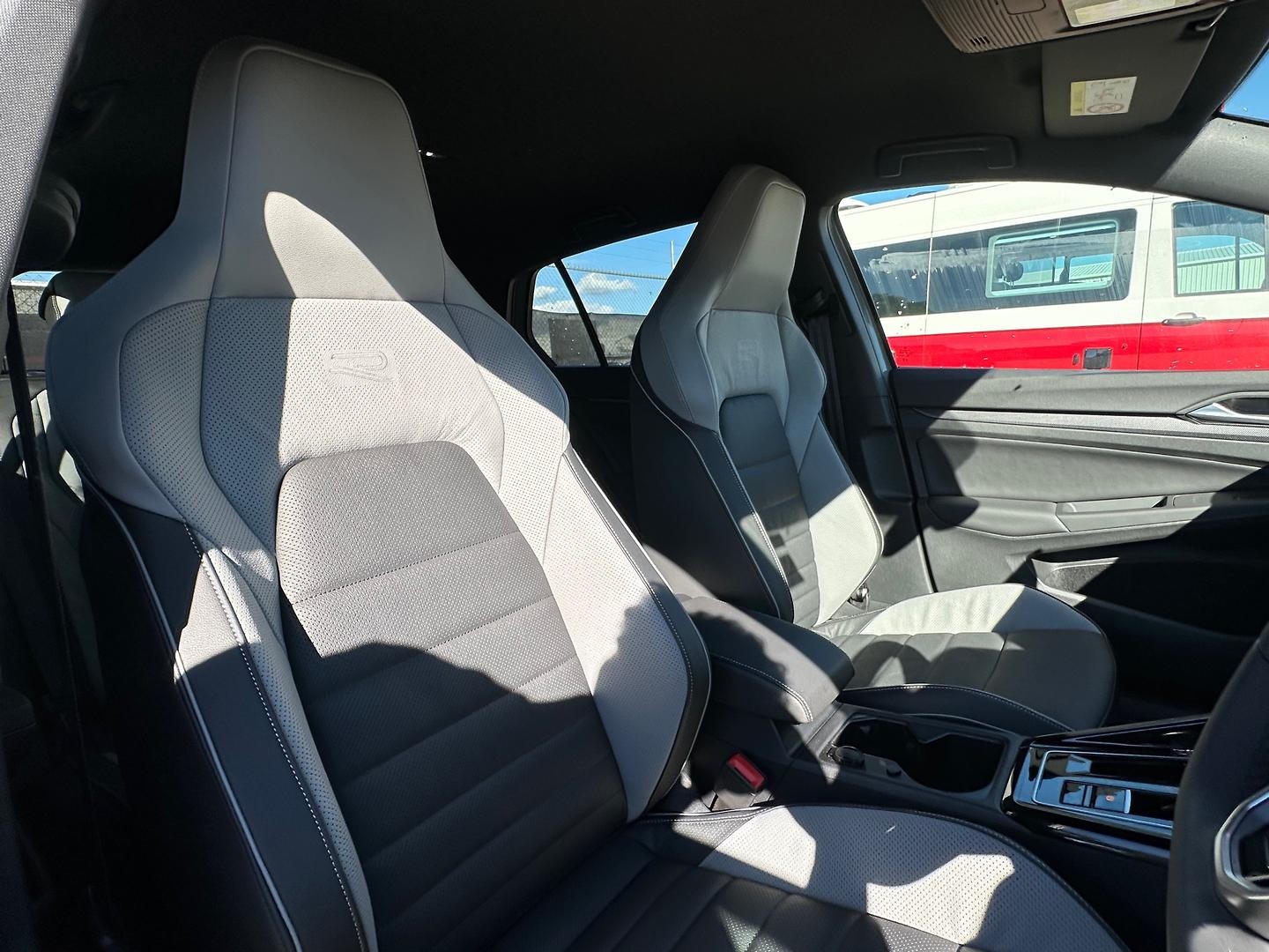 Volkswagen Golf image 4