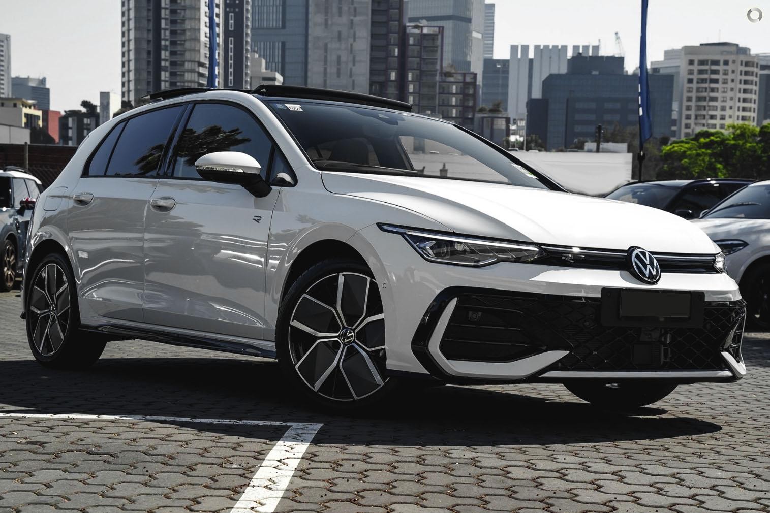 Volkswagen Golf image 1