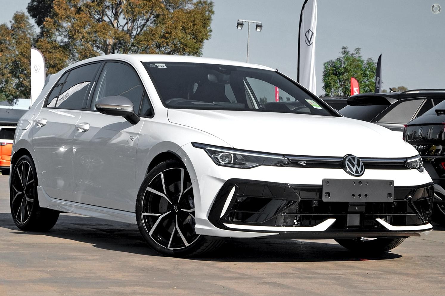 Volkswagen Golf image 1