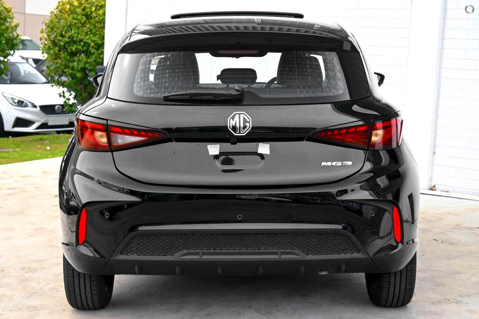 MG Mg3 image 3