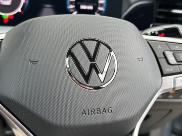 https://dvg-vehicle-assets.s3.amazonaws.com/204027/1tiewidte01dd3sjenhohdcir.jpg