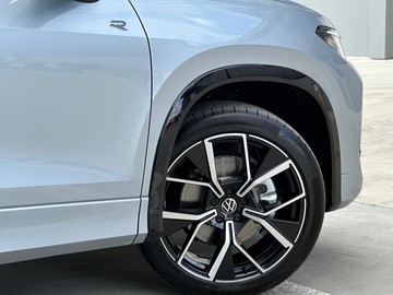 https://dvg-vehicle-assets.s3.amazonaws.com/204027/98vq0dr9w7xk5ta20q02ngjh0.jpg