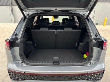 https://dvg-vehicle-assets.s3.amazonaws.com/204027/ayp7ccs5huiixmi1t4asv5v7t.jpg