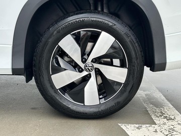 https://dvg-vehicle-assets.s3.amazonaws.com/204207/1fmp7w677k3sjjvdj2caguiij.jpg