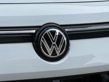 https://dvg-vehicle-assets.s3.amazonaws.com/204207/1jr6dckmp534nkcvq3ewvpta1.jpg