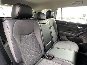 https://dvg-vehicle-assets.s3.amazonaws.com/204207/2b2ow7l3zyv8ergrrheusvttr.jpg