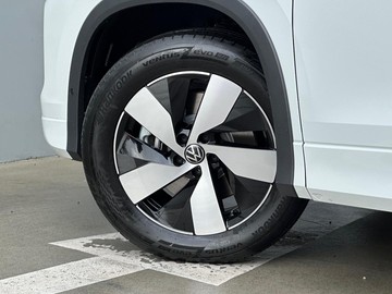 https://dvg-vehicle-assets.s3.amazonaws.com/204207/435s0ug2mbofmew8sq7hep0do.jpg