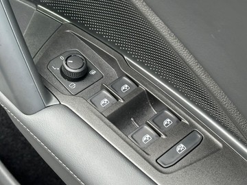 https://dvg-vehicle-assets.s3.amazonaws.com/204207/58703ldqdlwiacykd5hmzd7p9.jpg