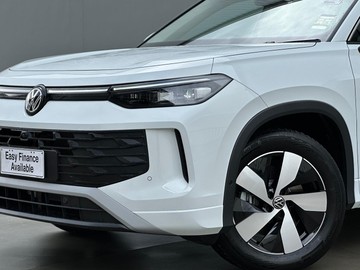 https://dvg-vehicle-assets.s3.amazonaws.com/204207/5x45xsr8x8xmdade824m16qb.jpg