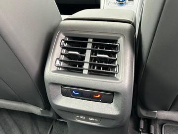 https://dvg-vehicle-assets.s3.amazonaws.com/204207/c4ekvofj2aarx8rryuel04xbw.jpg