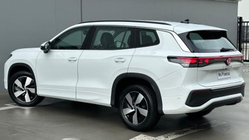 https://dvg-vehicle-assets.s3.amazonaws.com/204207/dt4xnlbkbfuvzkomliuocht30.jpg