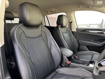 https://dvg-vehicle-assets.s3.amazonaws.com/204333/1kg2cmm4wabxf6vhnztpi9ffl.jpg