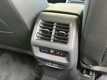 https://dvg-vehicle-assets.s3.amazonaws.com/204333/3ygk61alc568icvdvzleda3vx.jpg