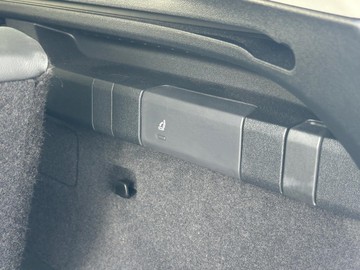 https://dvg-vehicle-assets.s3.amazonaws.com/204333/824vk5l72rt2z1w92jbx4jn0m.jpg