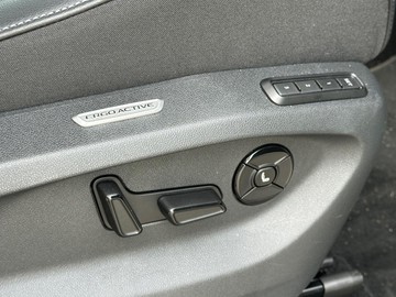 https://dvg-vehicle-assets.s3.amazonaws.com/204333/84bychd0613y4wmuv77qjm40j.jpg