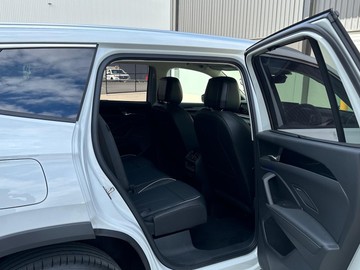 https://dvg-vehicle-assets.s3.amazonaws.com/204333/a25cr2d8bv8vpobw4z05puzto.jpg