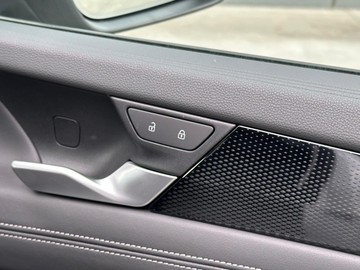 https://dvg-vehicle-assets.s3.amazonaws.com/204519/5ids8qrzo0020gvhi6ylfikdt.jpg