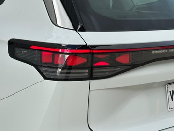 https://dvg-vehicle-assets.s3.amazonaws.com/204519/boax3irowyv80cxvwaa5fe0za.jpg