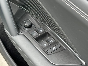 https://dvg-vehicle-assets.s3.amazonaws.com/204519/bqqv36rm2acl5njmkwu8sts2d.jpg
