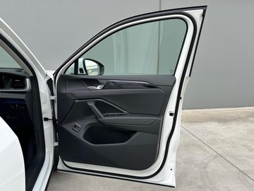 https://dvg-vehicle-assets.s3.amazonaws.com/204519/epcrb3mpqygr2s2dk5k66nc6e.jpg