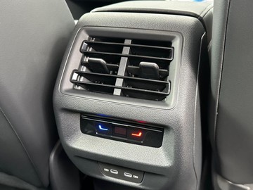 https://dvg-vehicle-assets.s3.amazonaws.com/204519/z41wx66xl4hvg9a0blkgzb0.jpg
