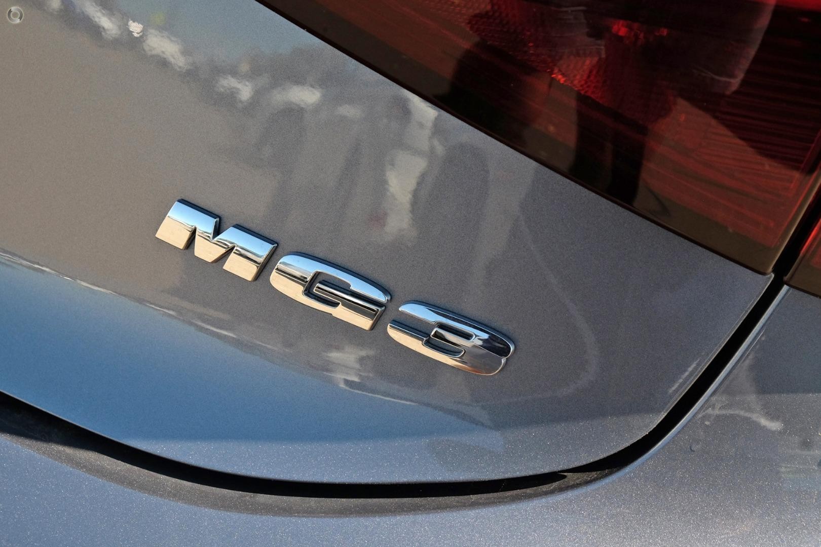 MG Mg3 image 3