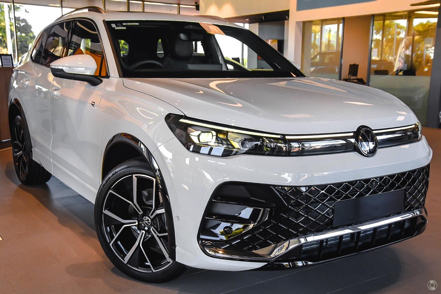 Volkswagen Tiguan image 1
