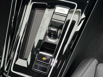 https://dvg-vehicle-assets.s3.amazonaws.com/205971/5dboegwwninkvpujzp2uwvrac.jpg