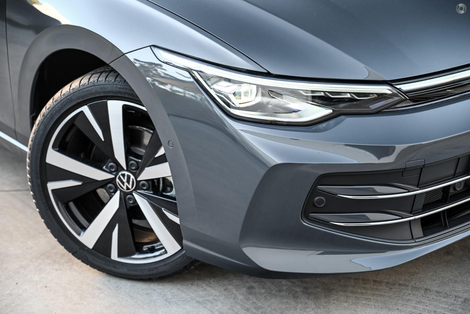 Volkswagen Golf image 3