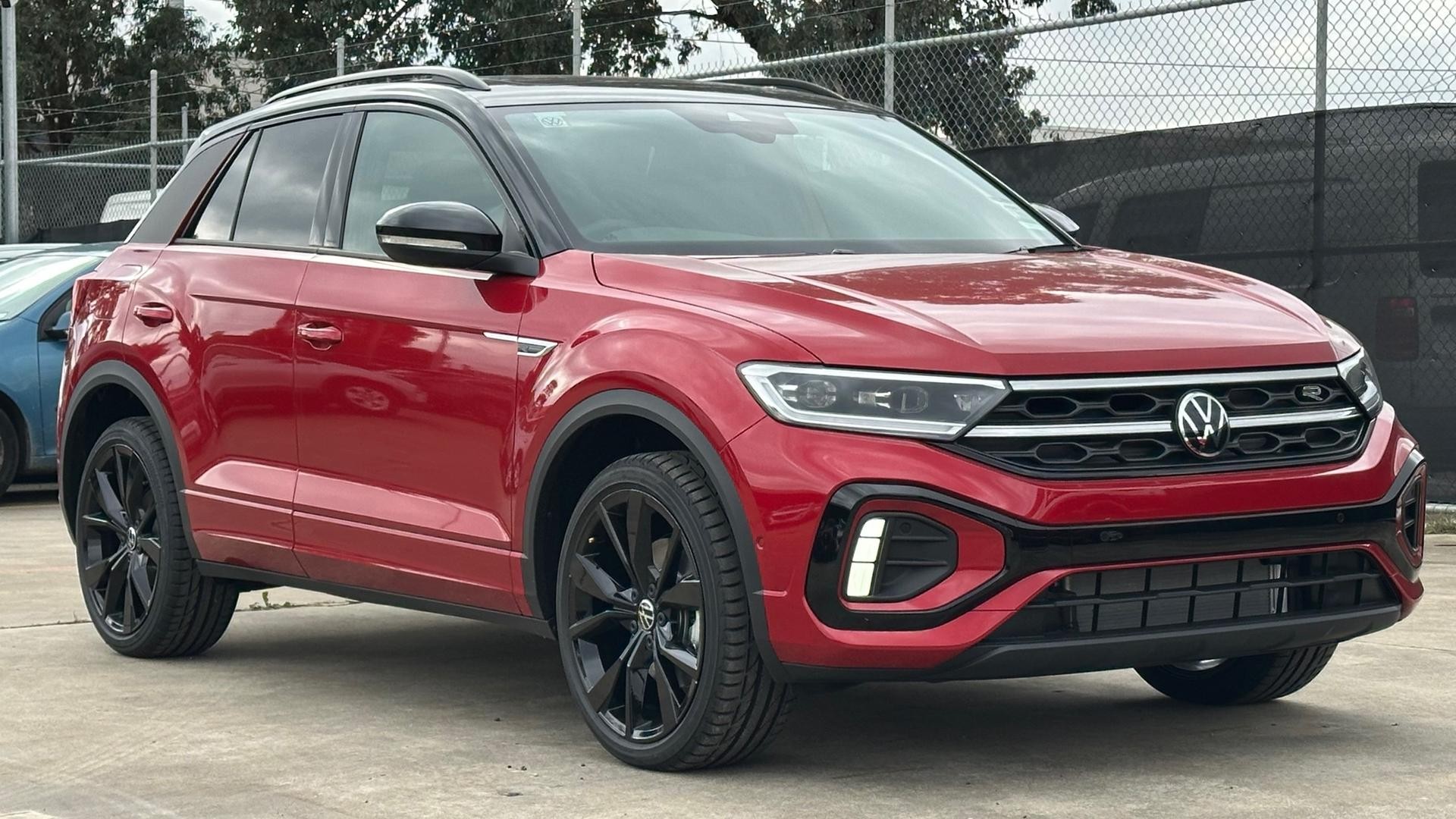 Volkswagen T-roc image 2