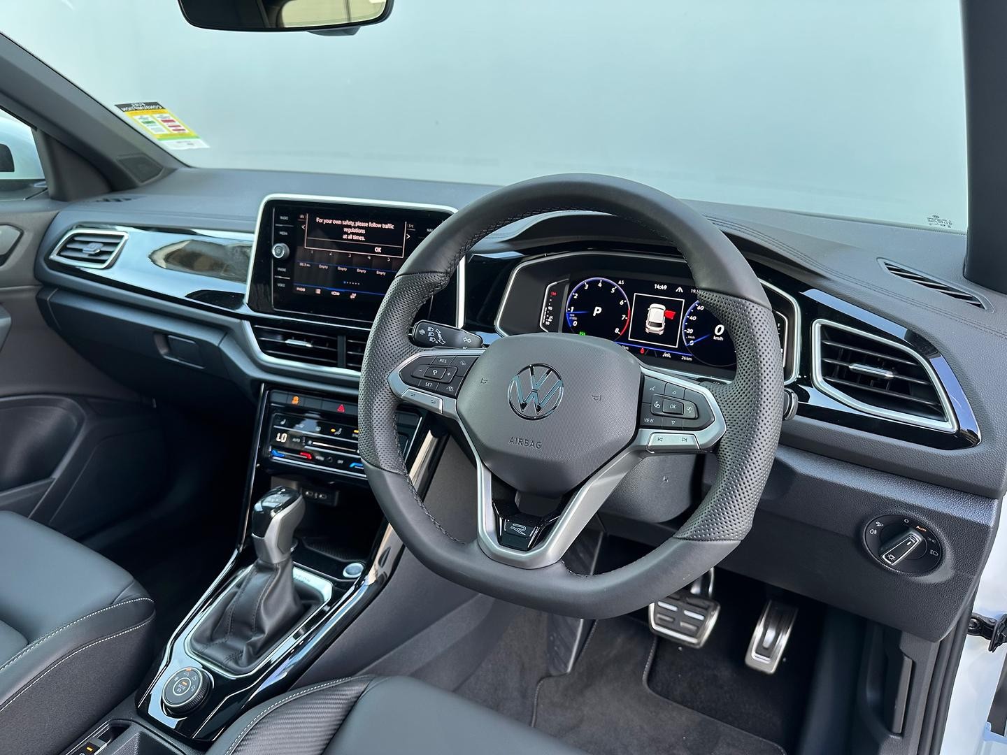 Volkswagen T-roc image 3