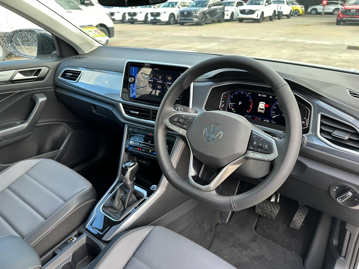 Volkswagen T-roc image 3