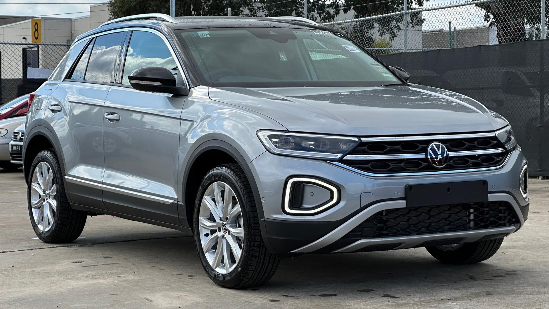 Volkswagen T-roc image 2