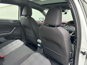 https://dvg-vehicle-assets.s3.amazonaws.com/206034/b8j535pzio6bx8rvp5w245nv9.jpg