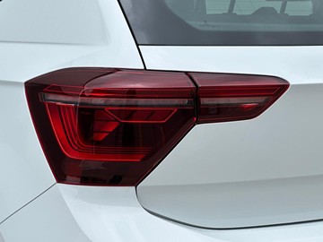 https://dvg-vehicle-assets.s3.amazonaws.com/206034/b9kpk15trc3av8iskv3722u6f.jpg
