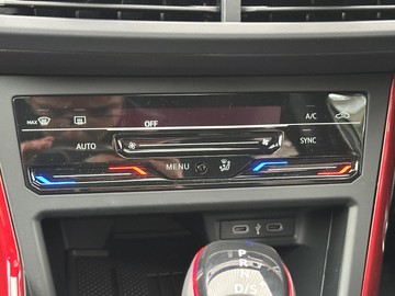 https://dvg-vehicle-assets.s3.amazonaws.com/206034/cwfvkzw5uvigesvloyqvuhunw.jpg