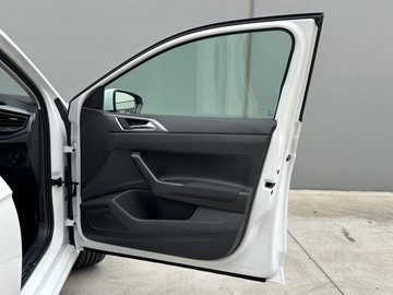 https://dvg-vehicle-assets.s3.amazonaws.com/206035/1rfdu47rnia97u448b3ggp6k1.jpg