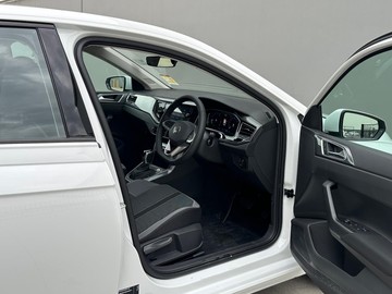 https://dvg-vehicle-assets.s3.amazonaws.com/206035/1ywiomh7oo51ss0g5zgagirz0.jpg