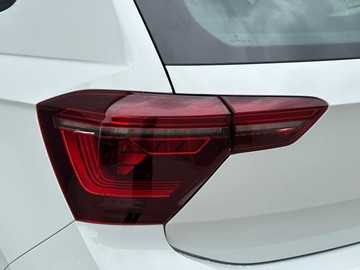 https://dvg-vehicle-assets.s3.amazonaws.com/206035/5f6jvfgr472pz4zphsppxjj4i.jpg