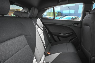https://dvg-vehicle-assets.s3.amazonaws.com/206354/p4suxo6snww7witrz6xt4dd2b.jpg