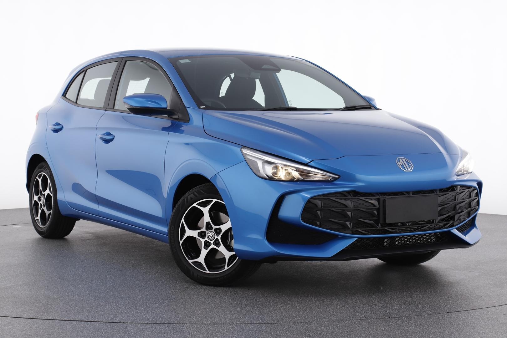 MG Mg3 image 1